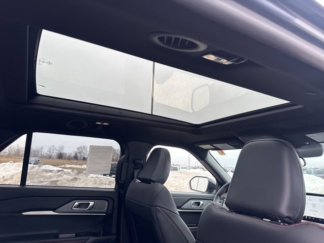 New 2026 Ford Explorer ST-Line image 18