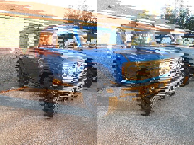 New 2024 Ford Bronco Black Diamond image 3