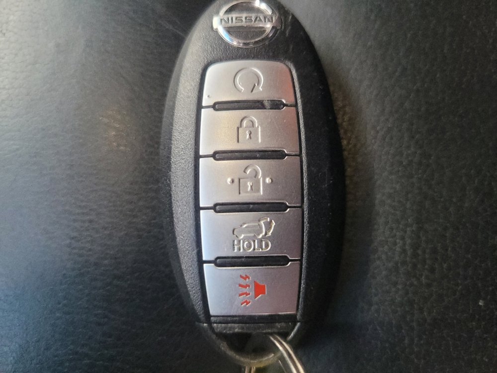 Used 2015 Nissan Pathfinder SL w/ Trailer Tow Package AWD/4WD image 32