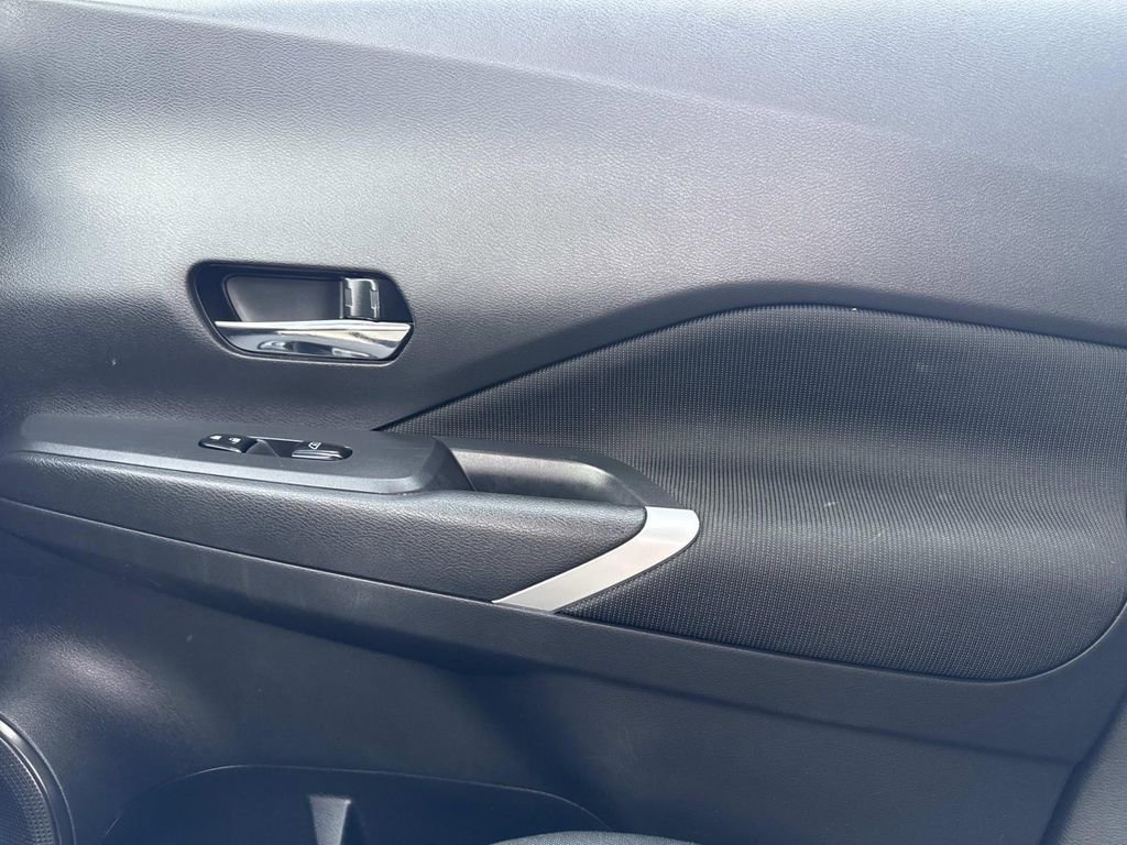 Certified 2023 Nissan Kicks SV image 22