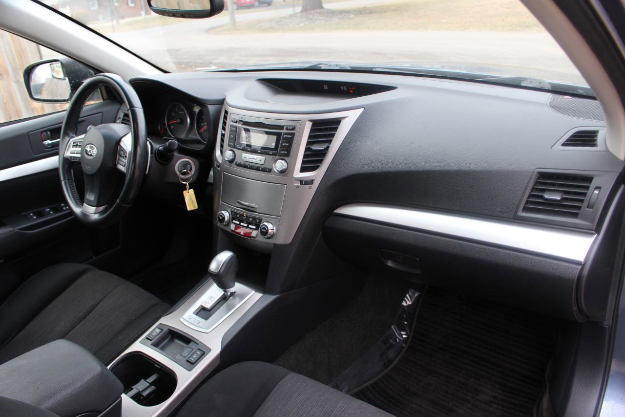Used 2013 Subaru Legacy 2.5i Premium image 39