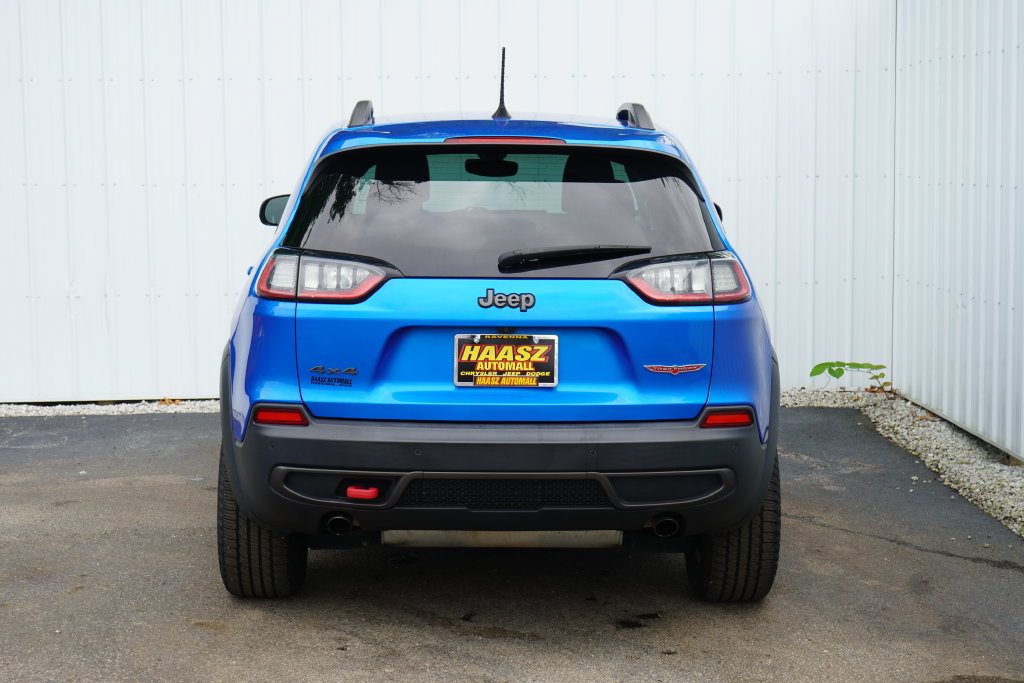 Used 2019 Jeep Cherokee Trailhawk AWD/4WD image 5