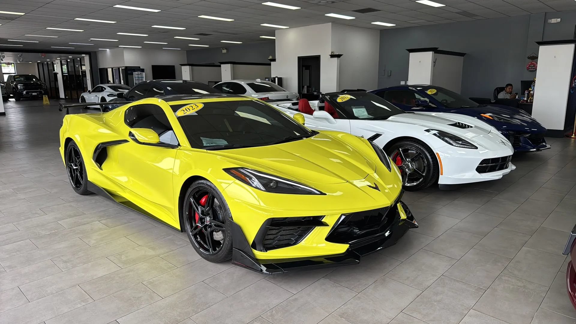 Used 2023 Chevrolet Corvette Stingray Coupe w/ Z51 Performance Package RWD image 82