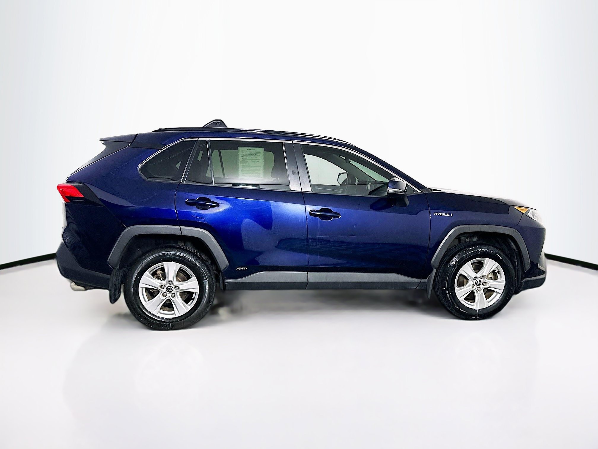 Used 2020 Toyota RAV4 XLE w/ Convenience Package AWD/4WD image 10