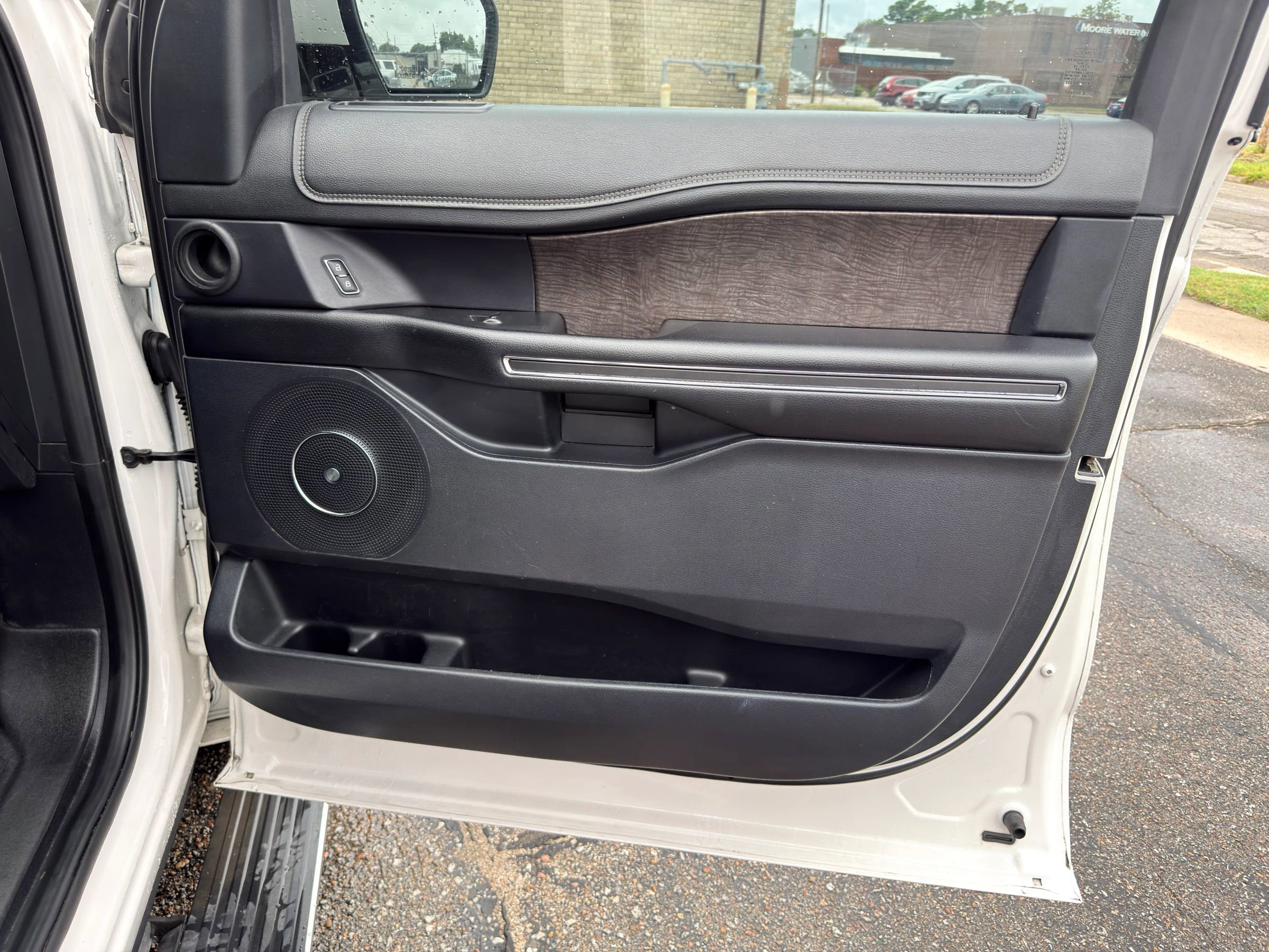 Used 2019 Ford Expedition Limited w/ Special Edition Package AWD/4WD image 37
