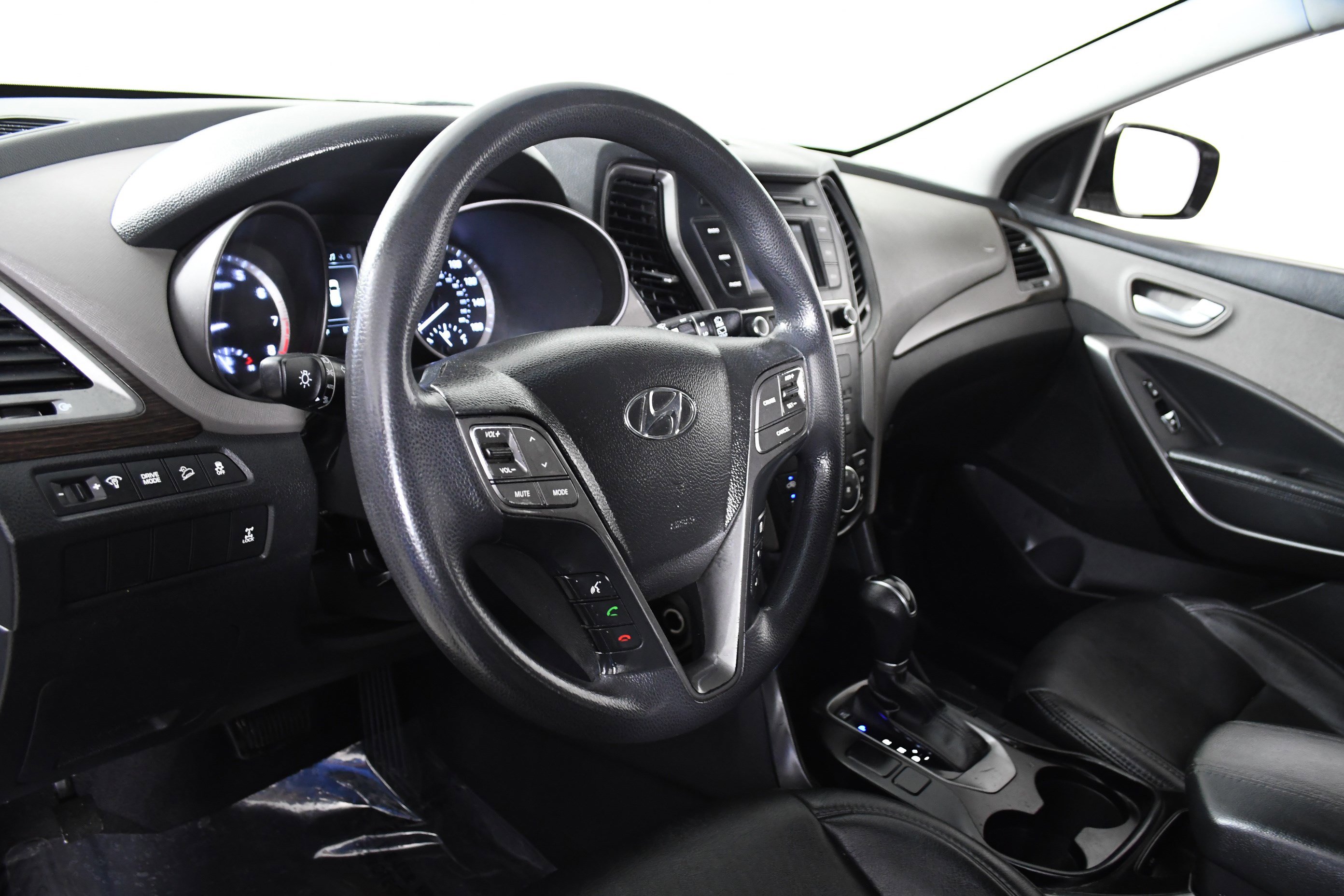 Used 2017 Hyundai Santa Fe Sport image 20