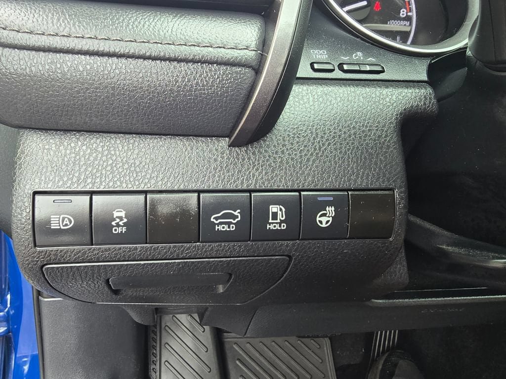 Used 2023 Toyota Camry XLE w/ Cold Weather Package AWD/4WD image 19