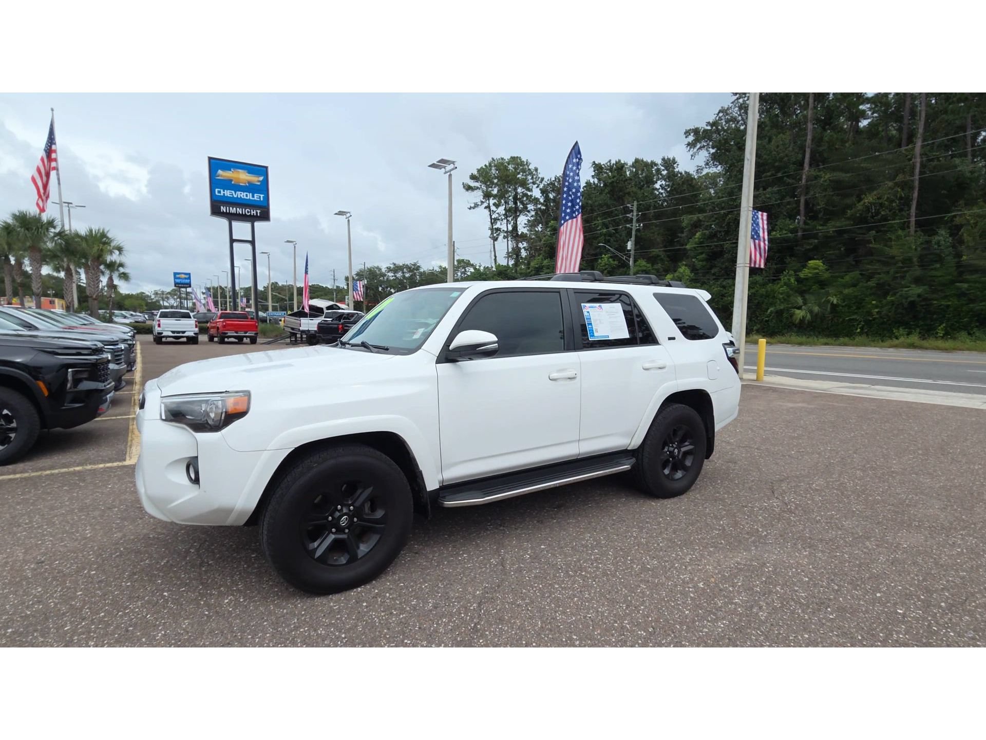 Used 2017 Toyota 4Runner SR5 Premium RWD image 4