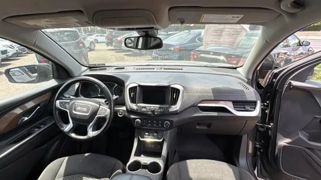 Used 2020 GMC Terrain SLE FWD image 12
