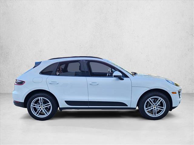 Used 2018 Porsche Macan AWD/4WD image 4