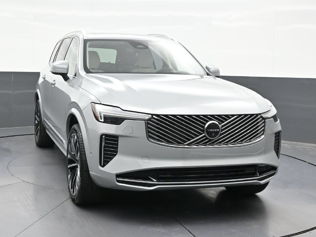 Used 2026 Volvo XC90 B6 Ultra w/ Protection Package AWD/4WD image 8