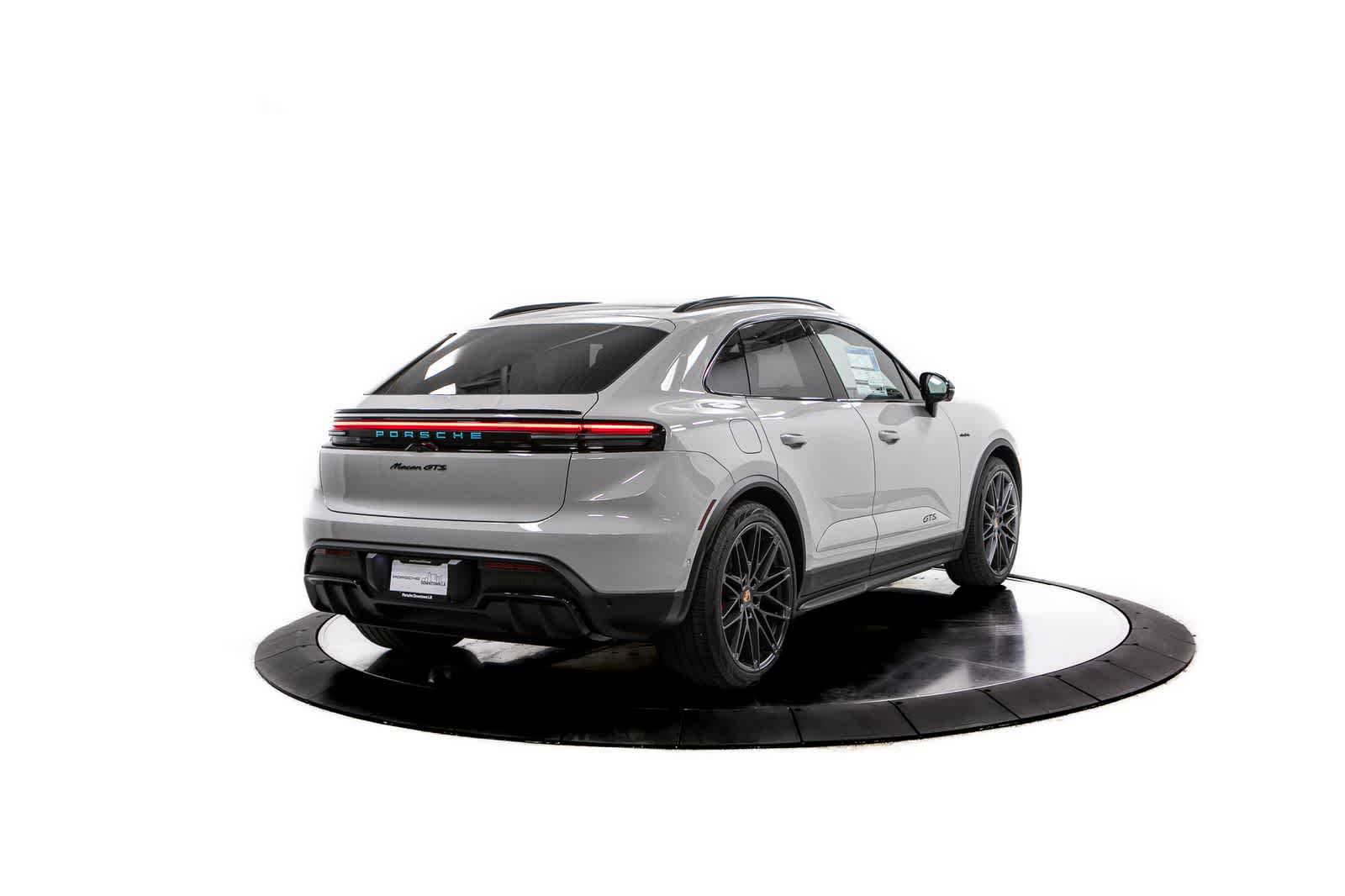 New 2026 Porsche Macan GTS Electric AWD/4WD image 7