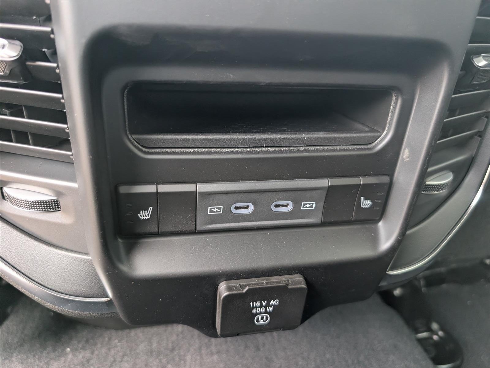 New 2026 RAM 2500 Laramie AWD/4WD image 12