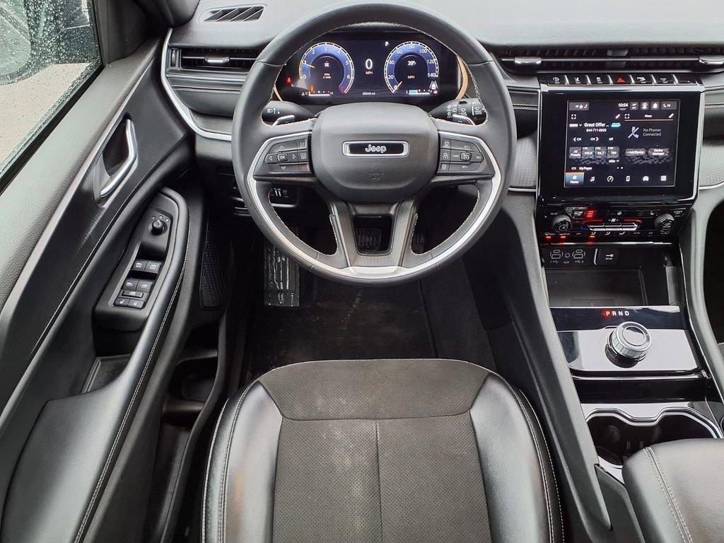 Used 2023 Jeep Grand Cherokee Altitude image 15