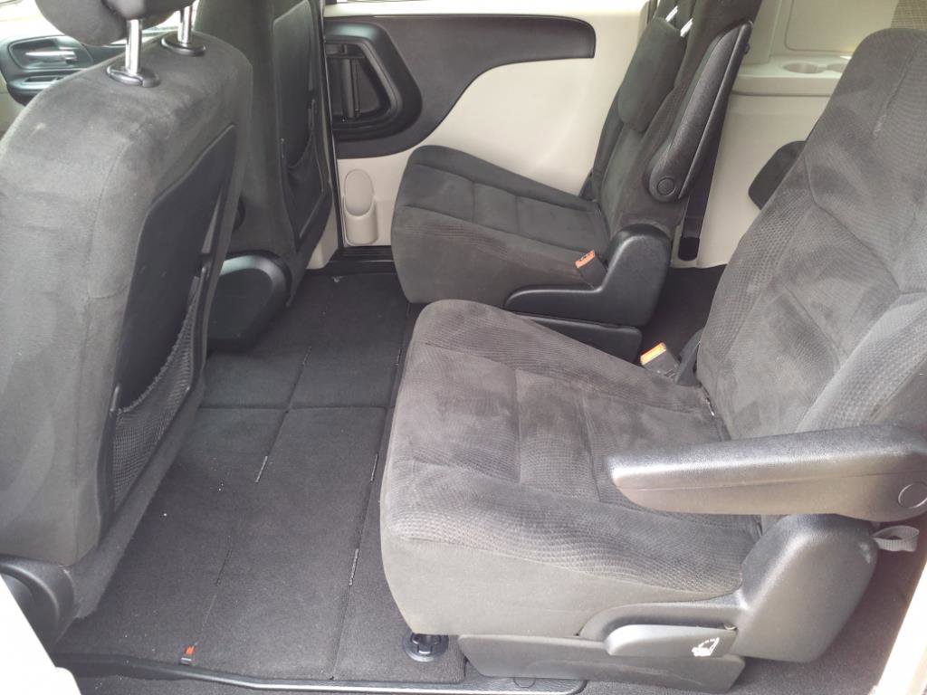 Used 2015 Dodge Grand Caravan SE w/ Quick Order Package 29E SE image 7