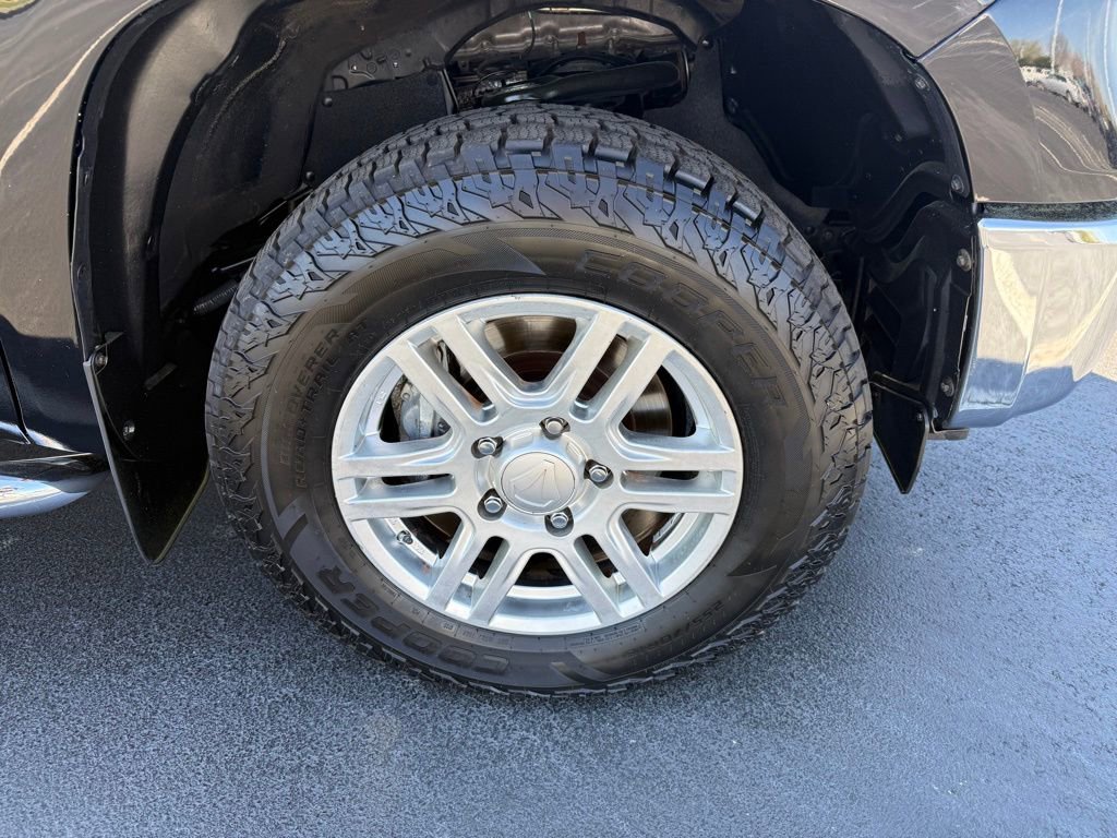 Used 2017 Toyota Tundra SR5 image 9