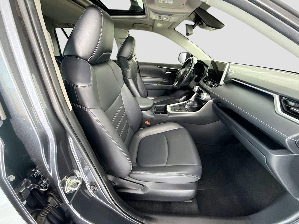 Used 2023 Toyota RAV4 XLE Premium FWD image 20