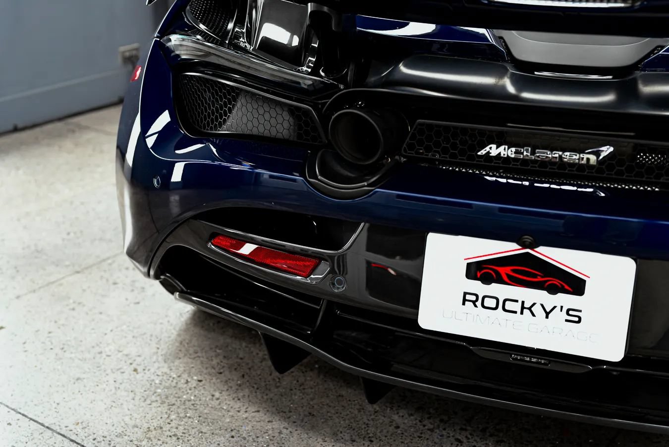 Used 2020 McLaren 720S Spider RWD image 46