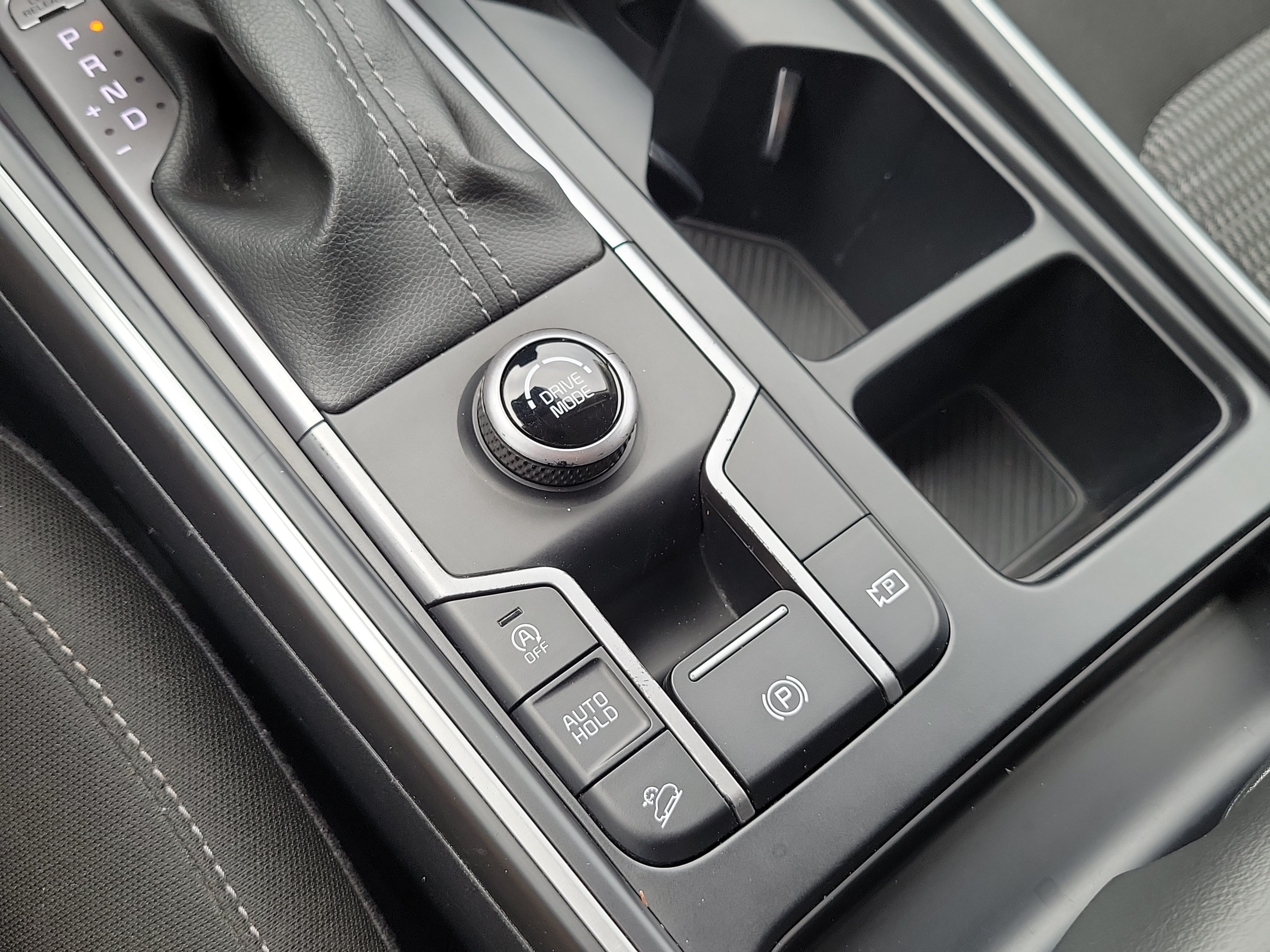 Certified 2024 Kia Sorento LX FWD image 37