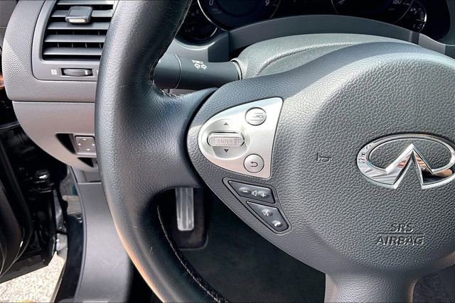 Used 2013 INFINITI FX37 AWD w/ Premium Pkg image 16
