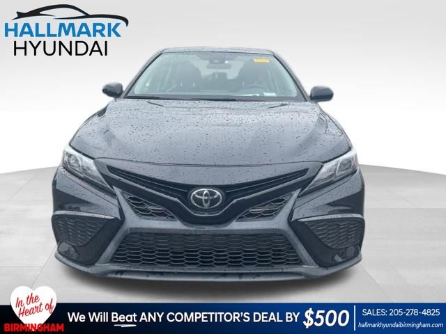 Used 2021 Toyota Camry SE FWD image 1