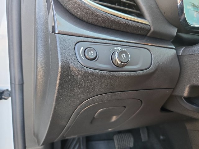 Used 2022 Buick Encore Preferred w/ Safety Package FWD image 17
