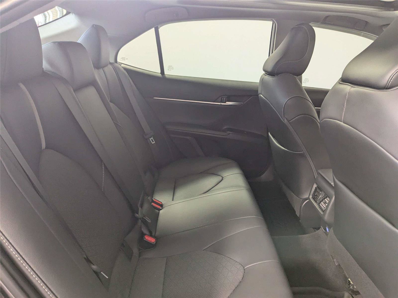 Certified 2020 Toyota Camry XSE FWD image 30