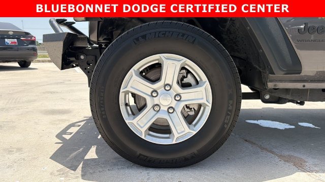 Certified 2023 Jeep Wrangler Sport AWD/4WD image 27