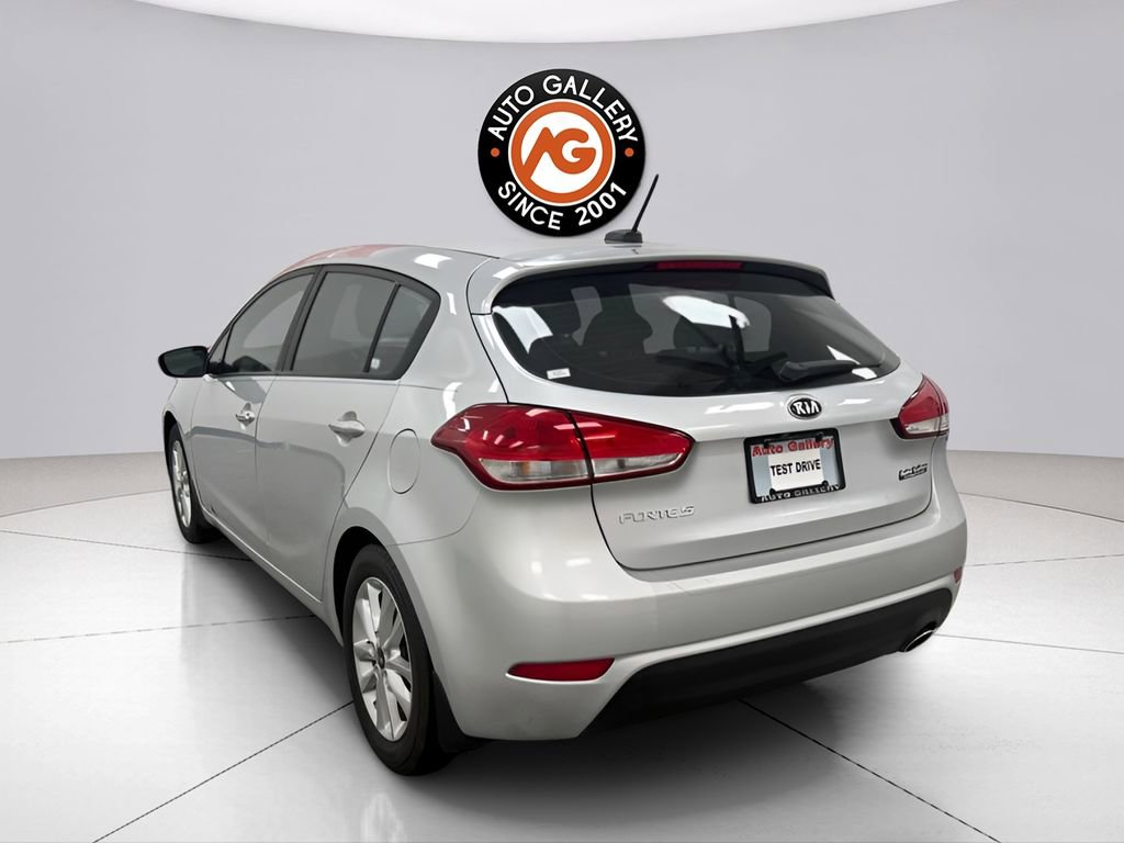 Used 2017 Kia Forte LX w/ LX Popular Plus Package FWD image 5