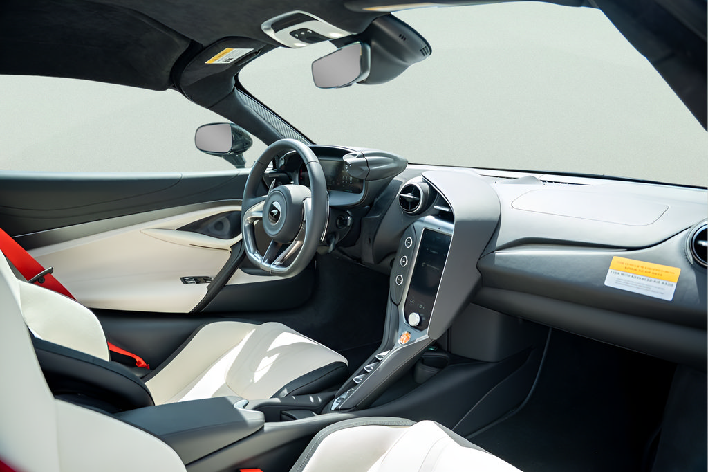 New 2026 McLaren 750S RWD image 47
