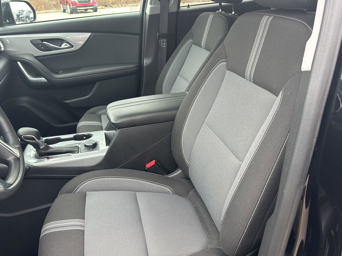 Used 2023 Chevrolet Blazer LT image 13