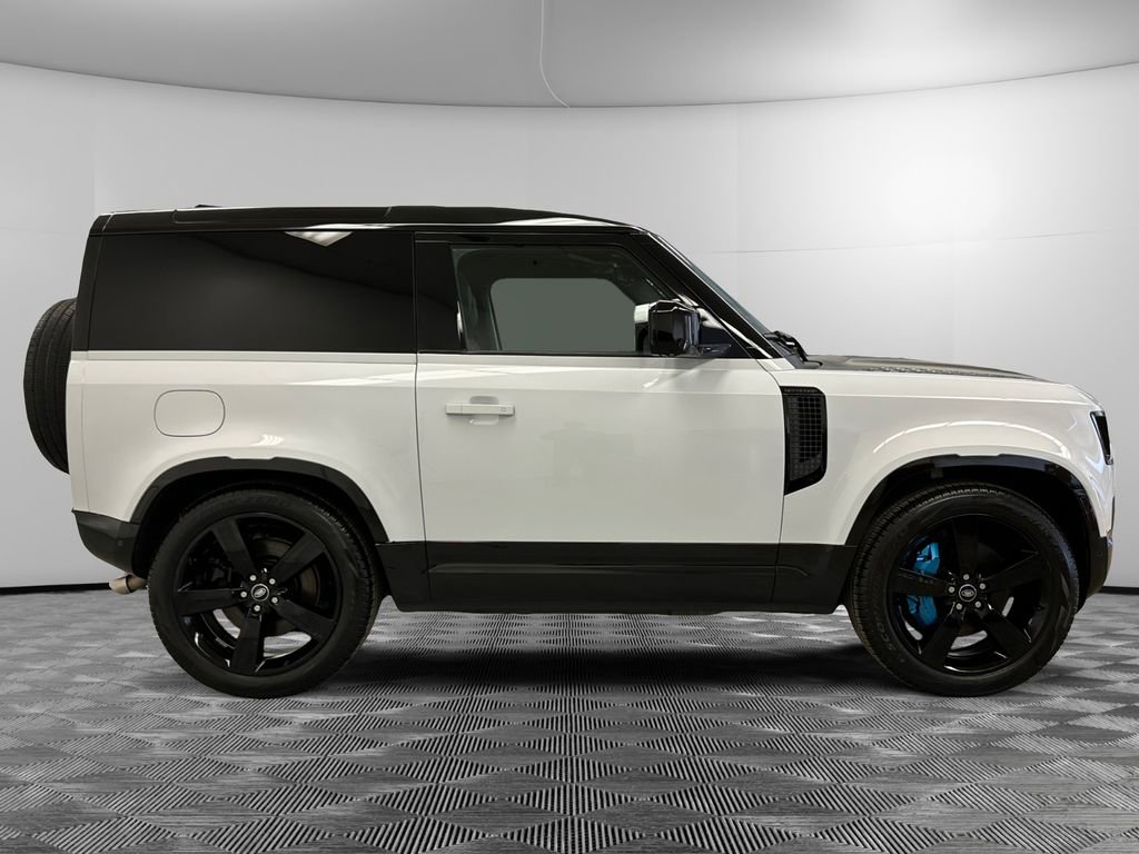 Used 2022 Land Rover Defender 90 Carpathian Edition AWD/4WD image 6