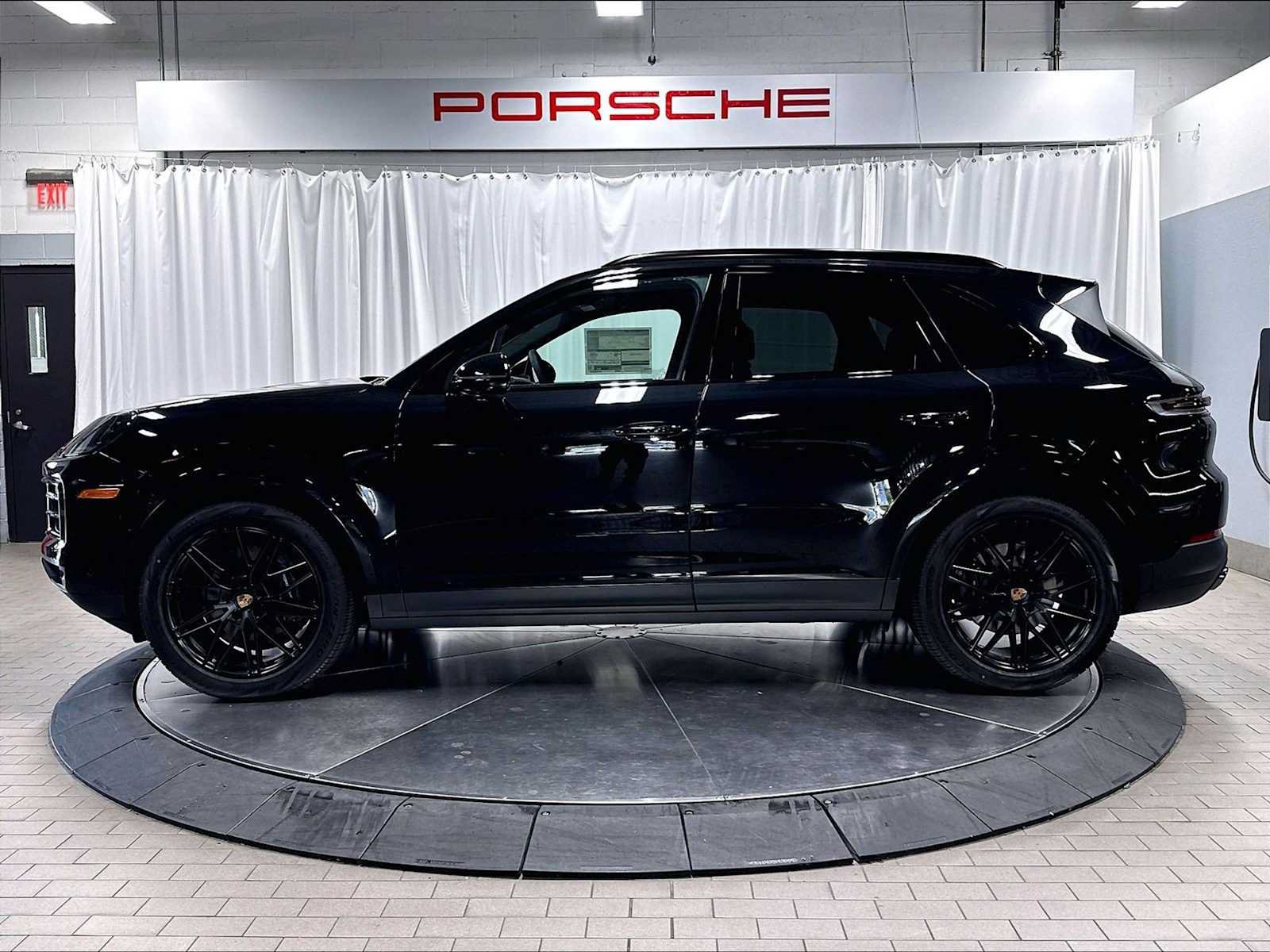 New 2026 Porsche Cayenne AWD/4WD image 2