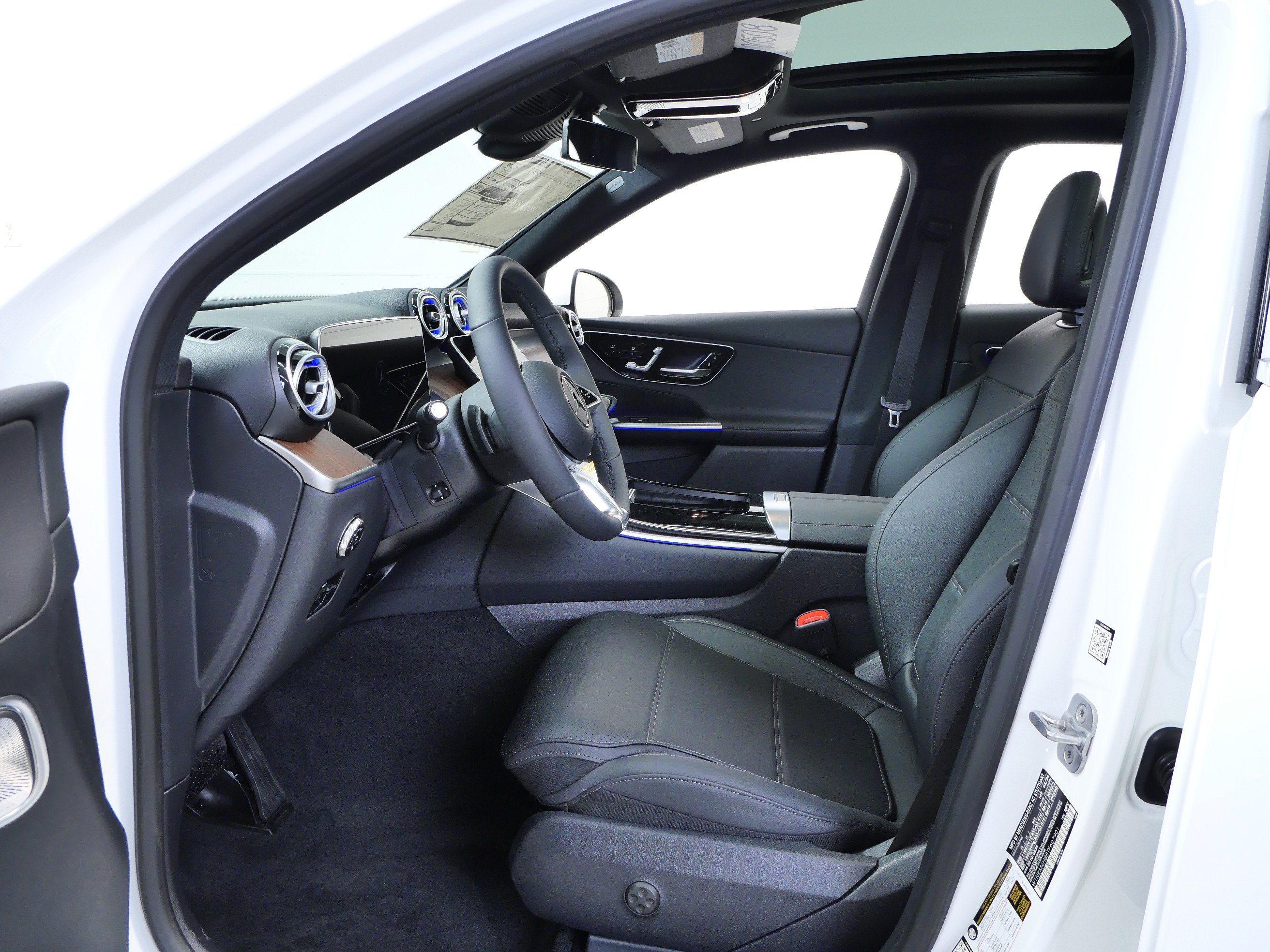 New 2026 Mercedes-Benz GLC 300 4MATIC image 7