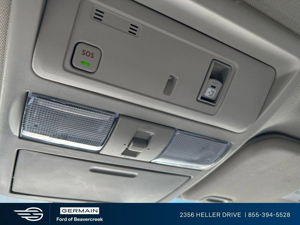 Used 2023 Nissan Titan SV w/ SV Convenience Package RWD image 30