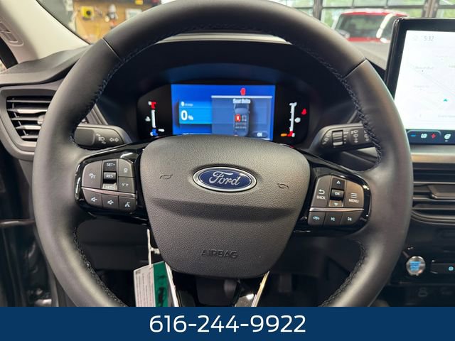 New 2026 Ford Escape SE w/ Class II Trailer Tow Package FWD image 18