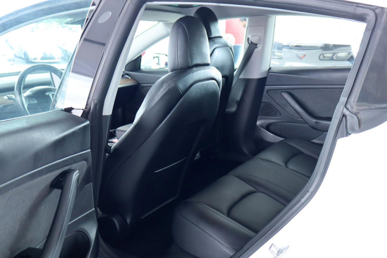 Used 2018 Tesla Model 3 Long Range RWD image 30