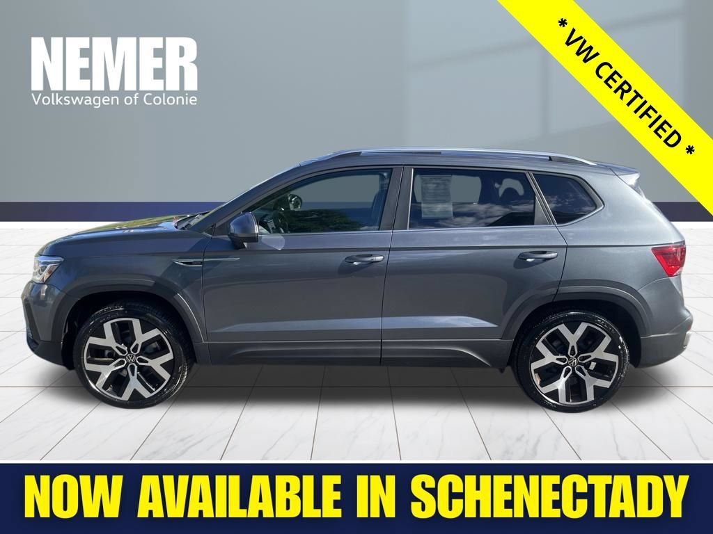 Used 2023 Volkswagen Taos SEL AWD/4WD image 2