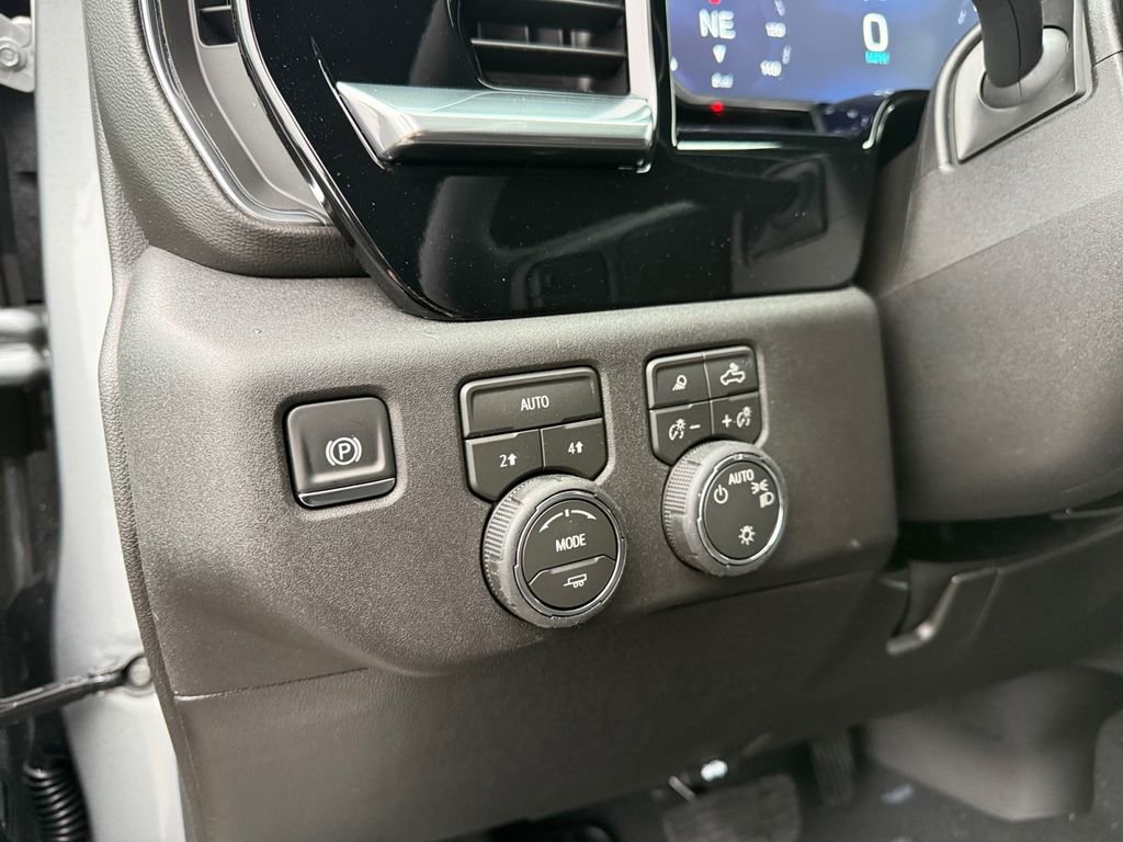 New 2026 Chevrolet Silverado 1500 LT w/ All Star Edition Plus image 17