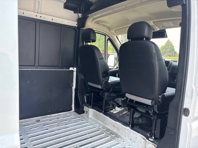 Used 2024 RAM ProMaster 2500 w/ Convenience Group FWD image 25
