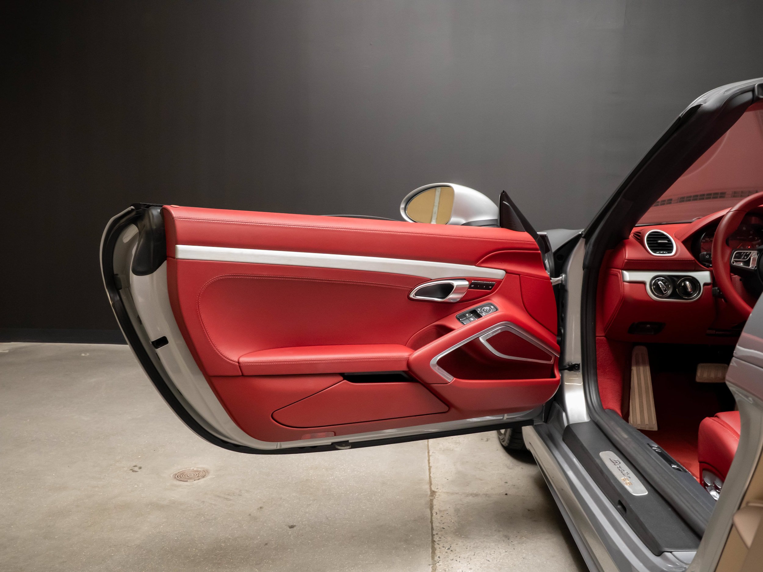 Certified 2022 Porsche 718 Boxster RWD image 31