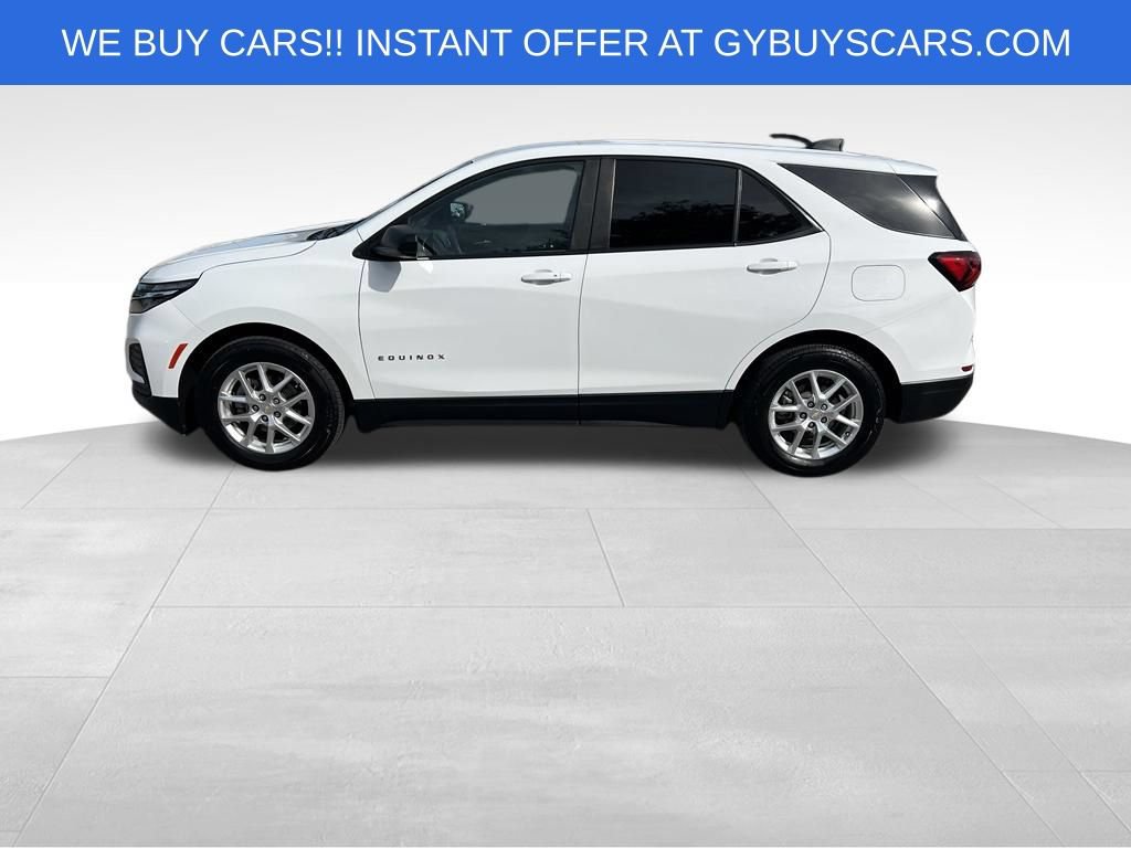Used 2022 Chevrolet Equinox LS w/ LS Convenience Package FWD image 3