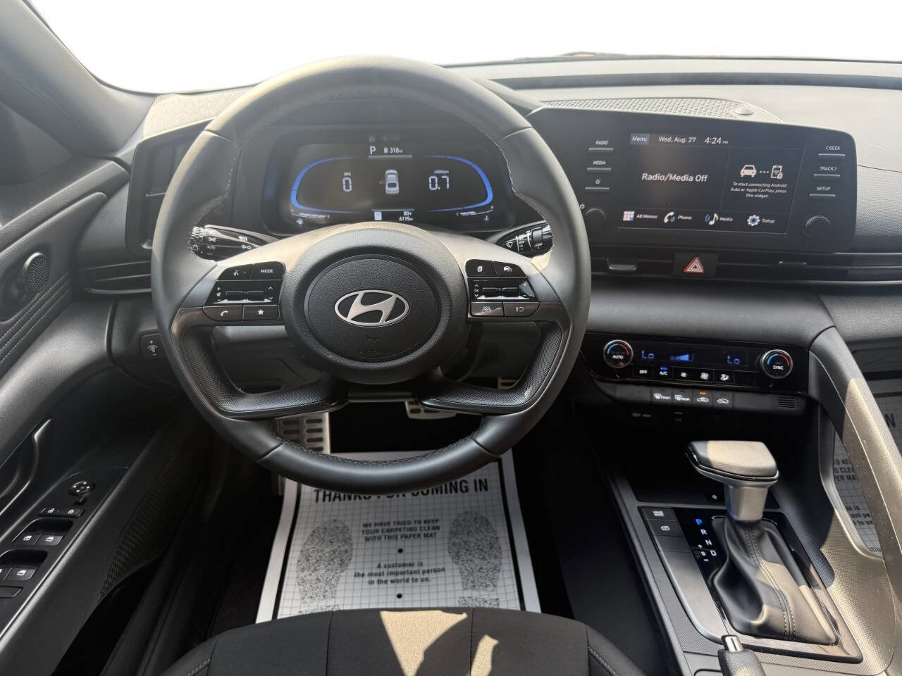 Used 2025 Hyundai Elantra Sport w/ Cargo Package image 13