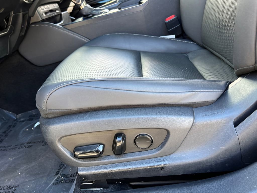 Used 2022 Lexus ES 350 w/ Premium Package image 15