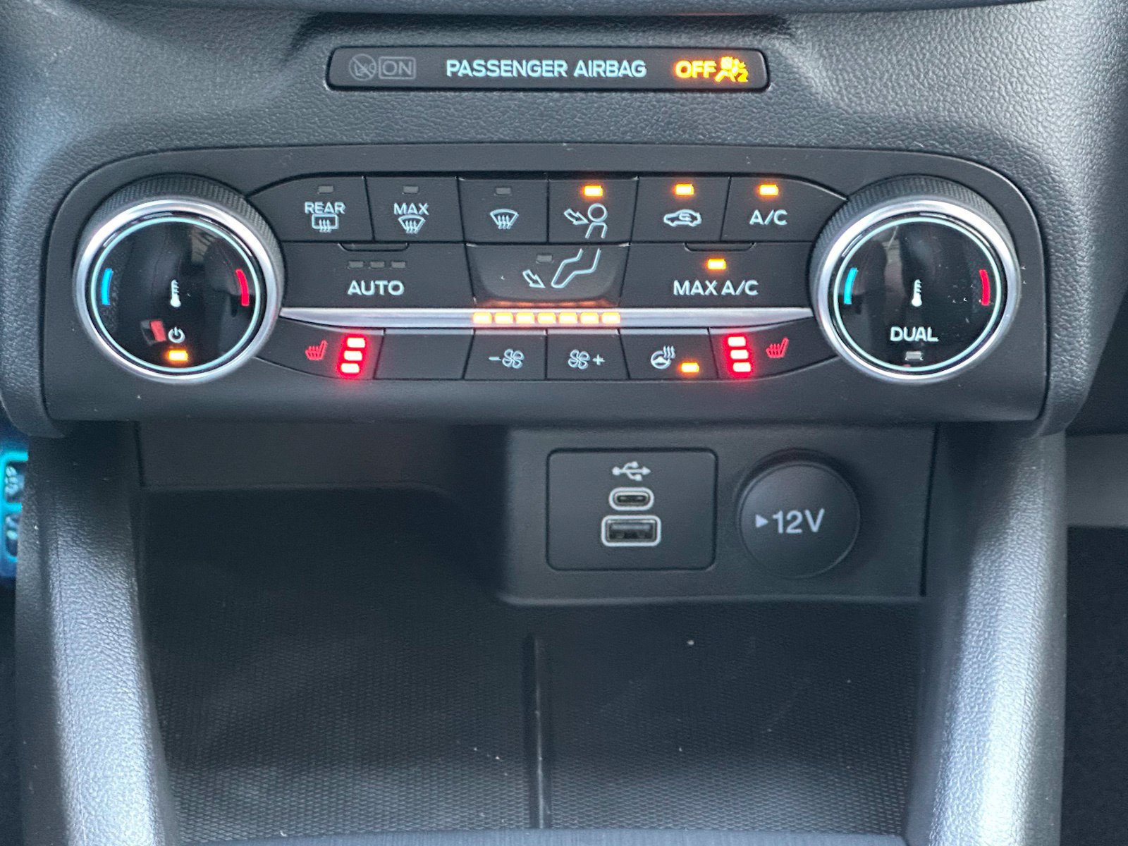 Used 2024 Ford Escape ST-Line w/ Tech Pack #1 AWD/4WD image 20