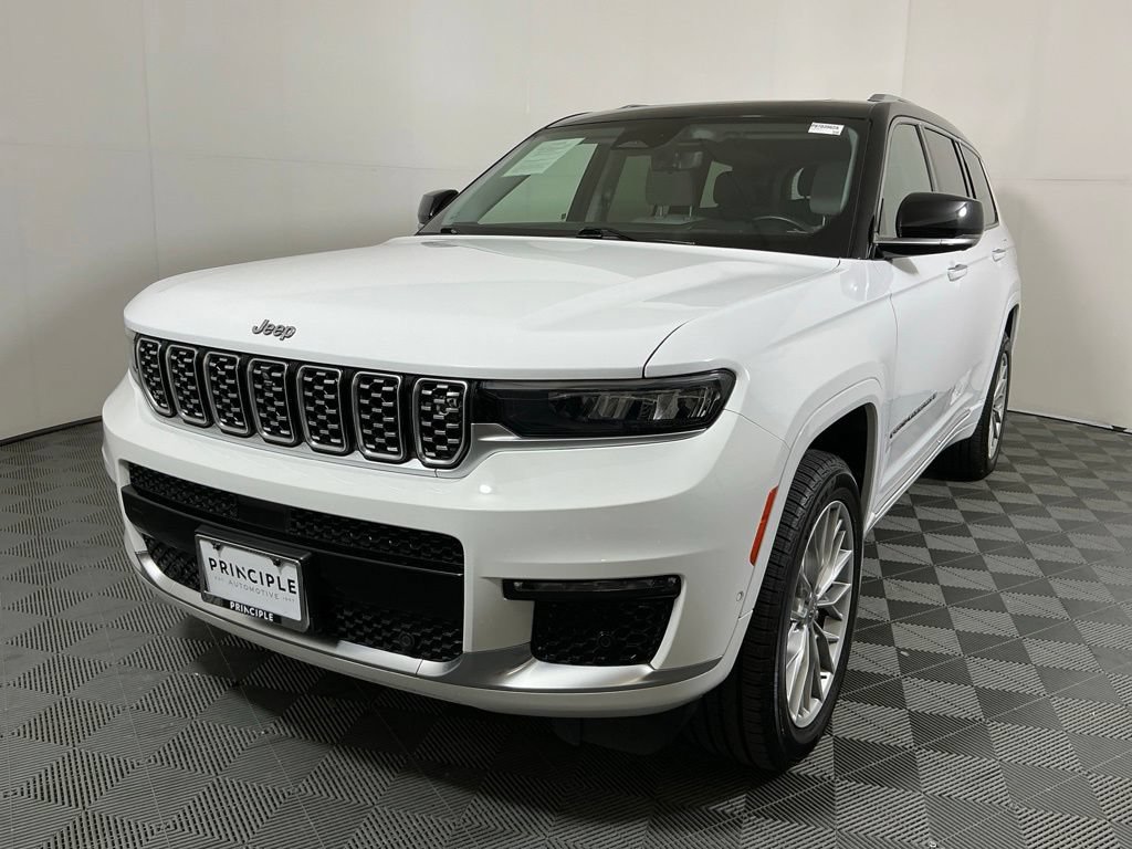 Used 2023 Jeep Grand Cherokee L Summit w/ Advanced Protech Group IV RWD image 2