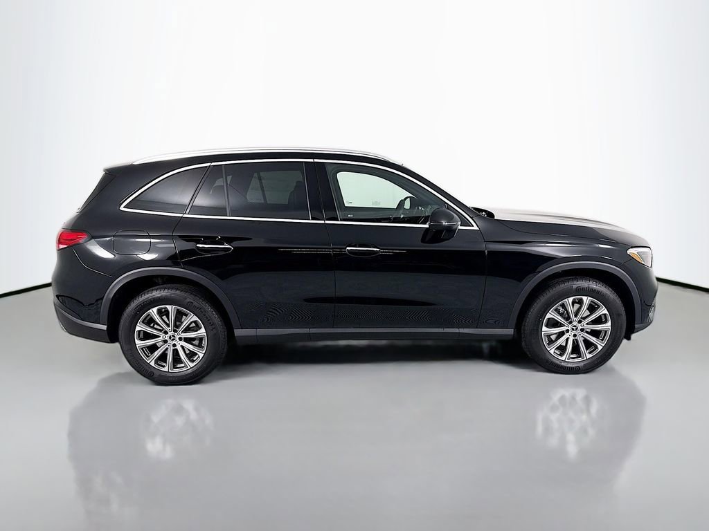 Used 2026 Mercedes-Benz GLC 300 4MATIC image 8