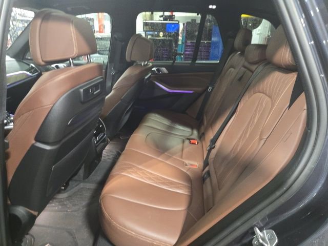 Used 2021 BMW X5 M50i w/ Executive Package image 13