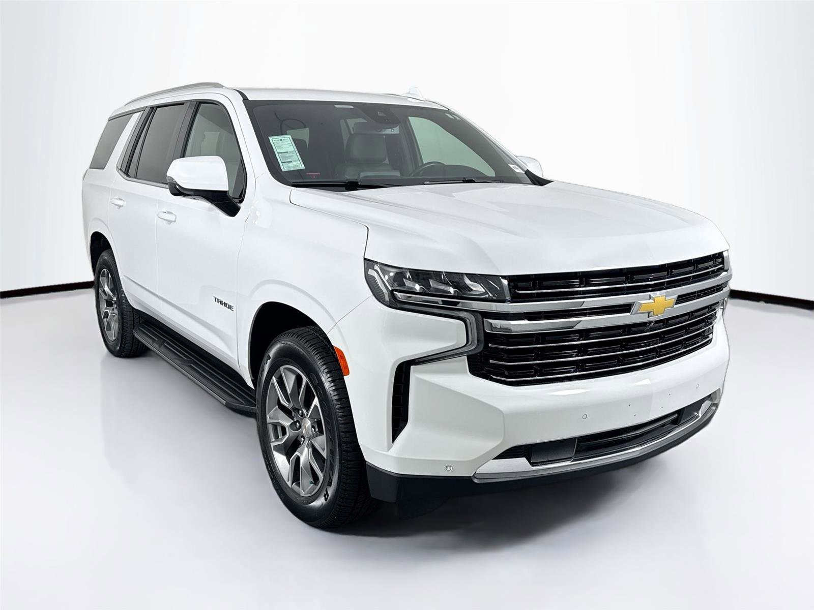 Used 2024 Chevrolet Tahoe LT w/ Luxury Package AWD/4WD image 9
