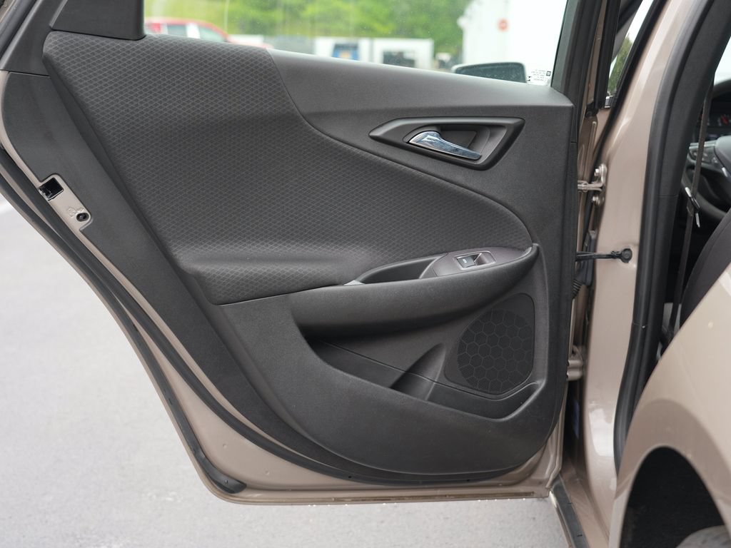 Used 2023 Chevrolet Malibu LT FWD image 19